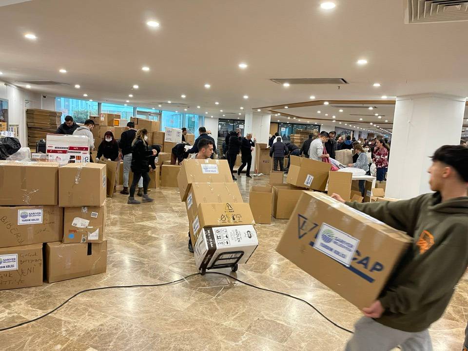 Depremzede Yardımları