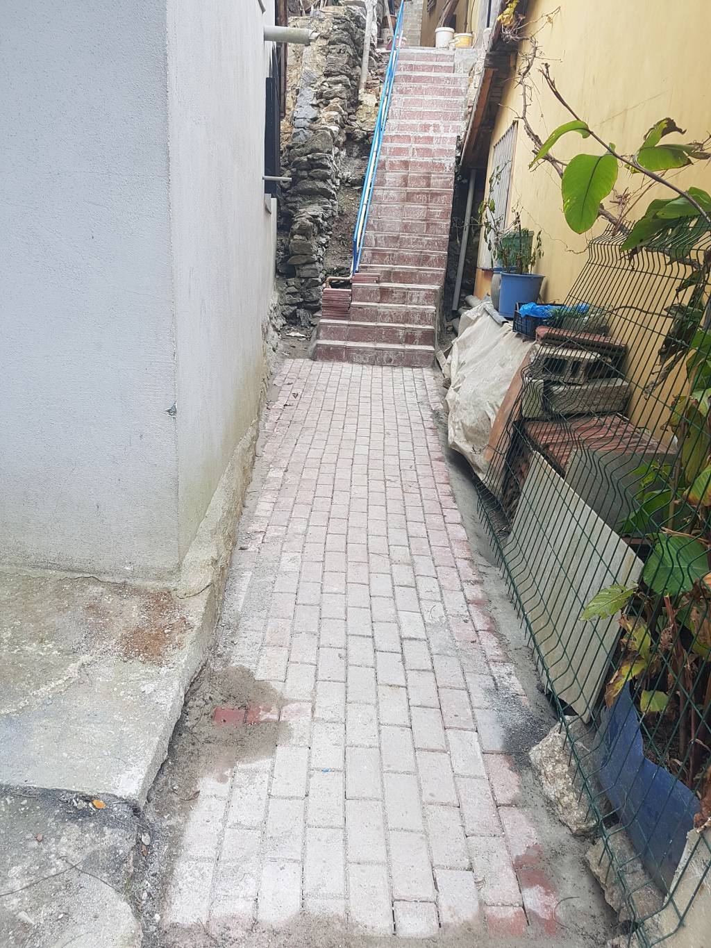 Kaleli Sokak ve Tatlınar Sokak Bağlantı Merdiveni Yapıldı
