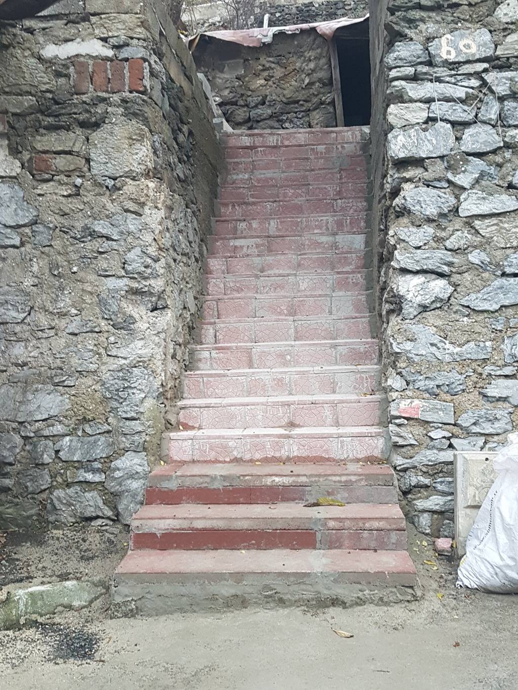 Merdiven Çalışmaları Devam Ediyor