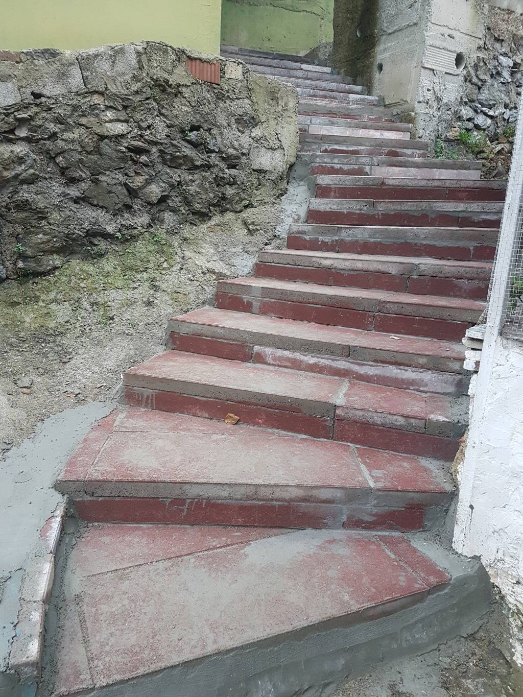 Merdiven Çalışmaları Devam Ediyor