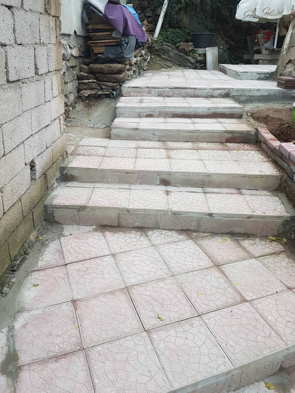 Merdiven Çalışmaları Devam Ediyor