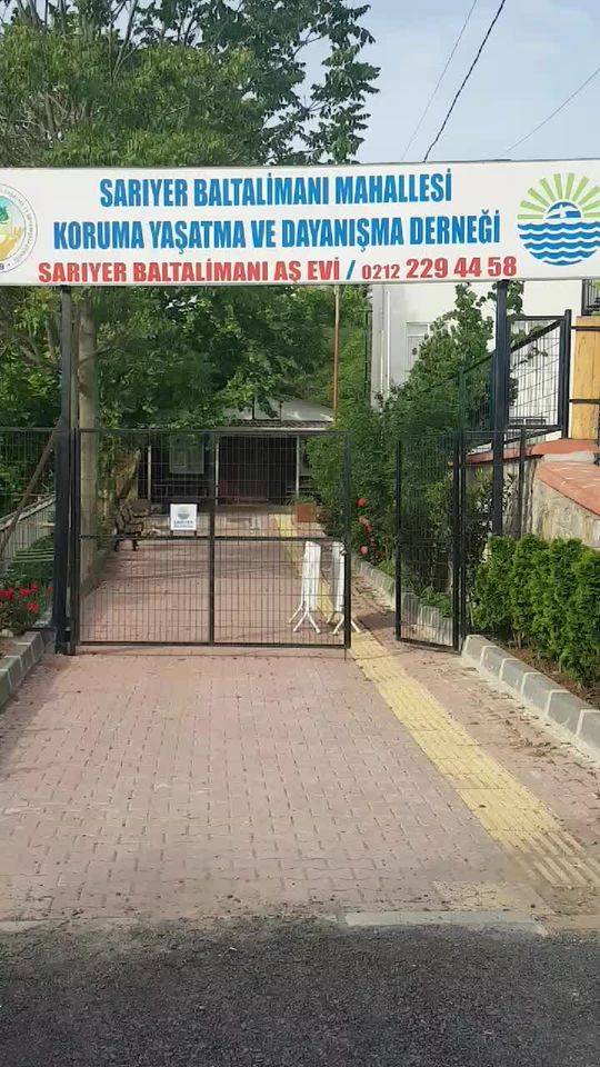 Dernek Çiçekler Dikildi