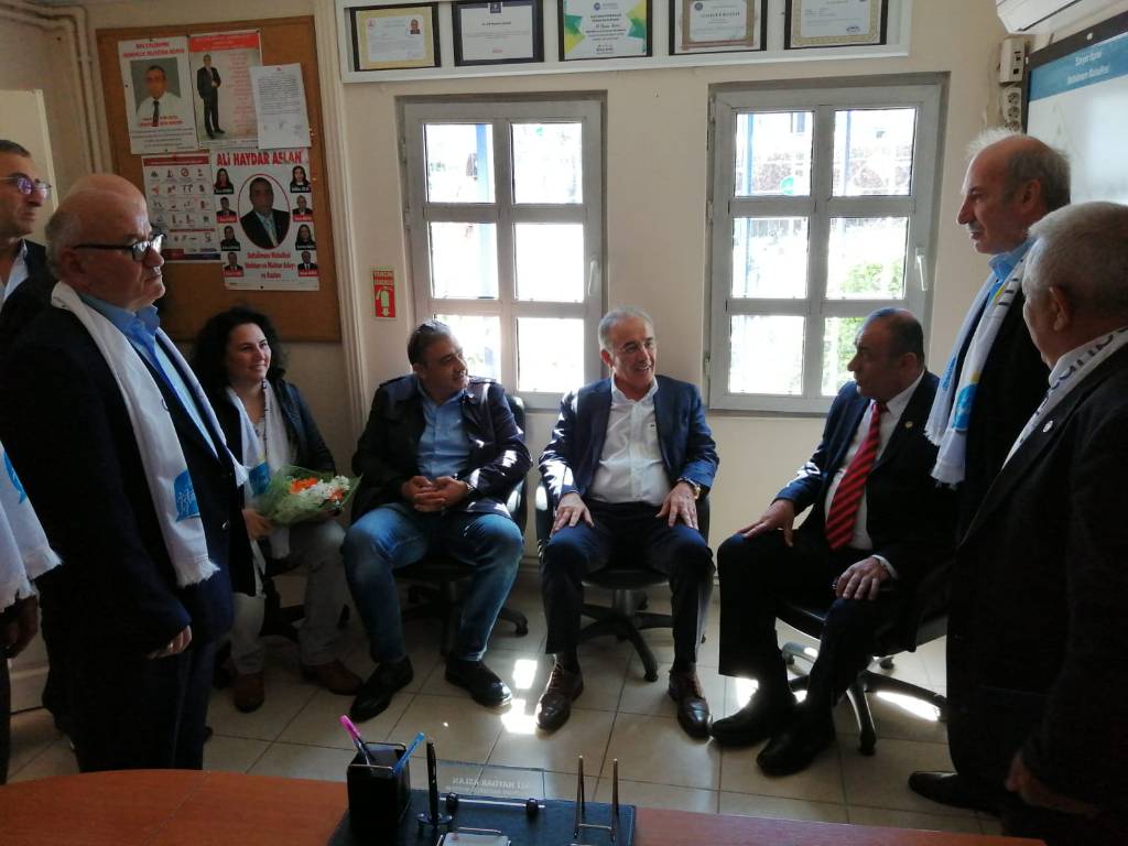 İYİ Parti Milletvekilleri Dernek Binamızda Toplandık