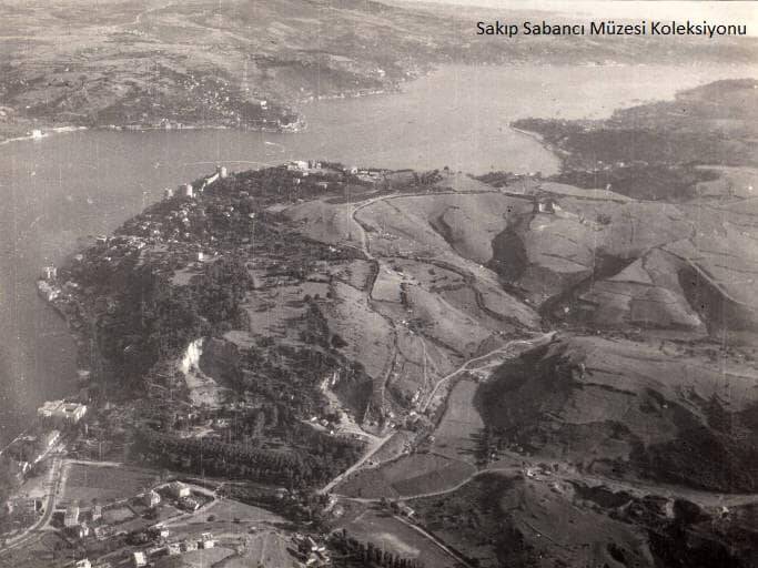 Sakıp Sabancı Müzesi Koleksiyonundan alınmıştır. Hüseyin Özal tanıtımı.